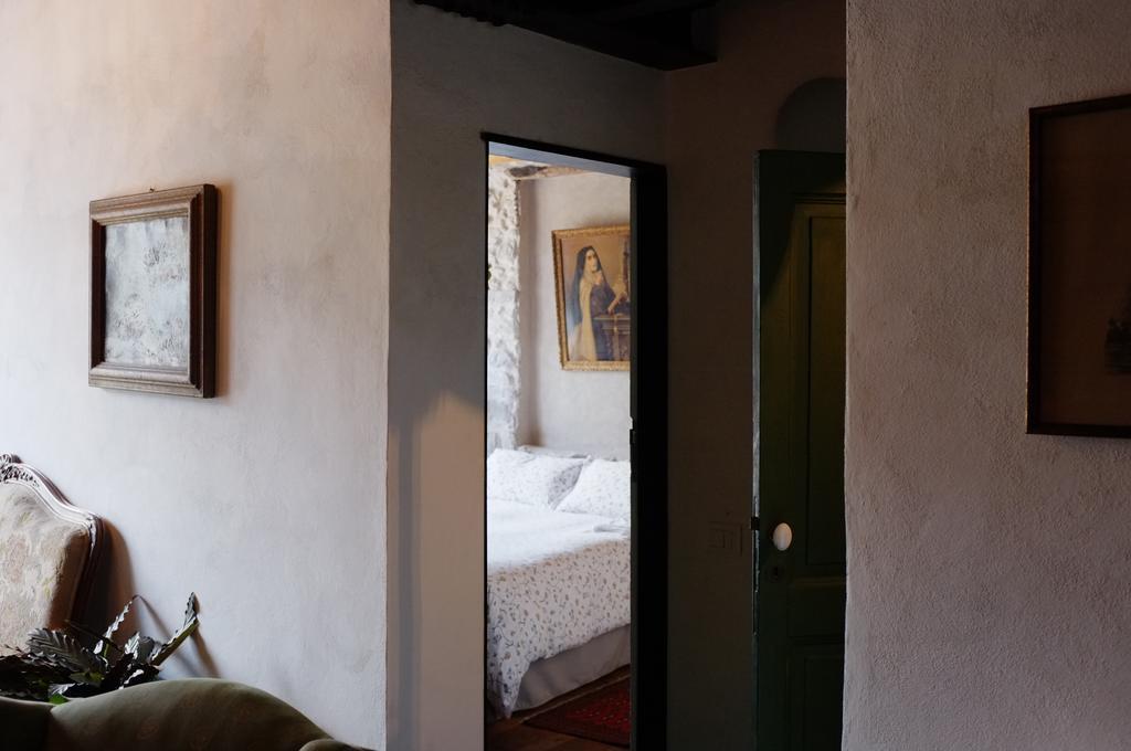 La Terrazza Di Vico Olivi B&B Ventimiglia Pokoj fotografie